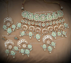 Bride - Patchi Kundan on Enamel Necklace 4 Pc set